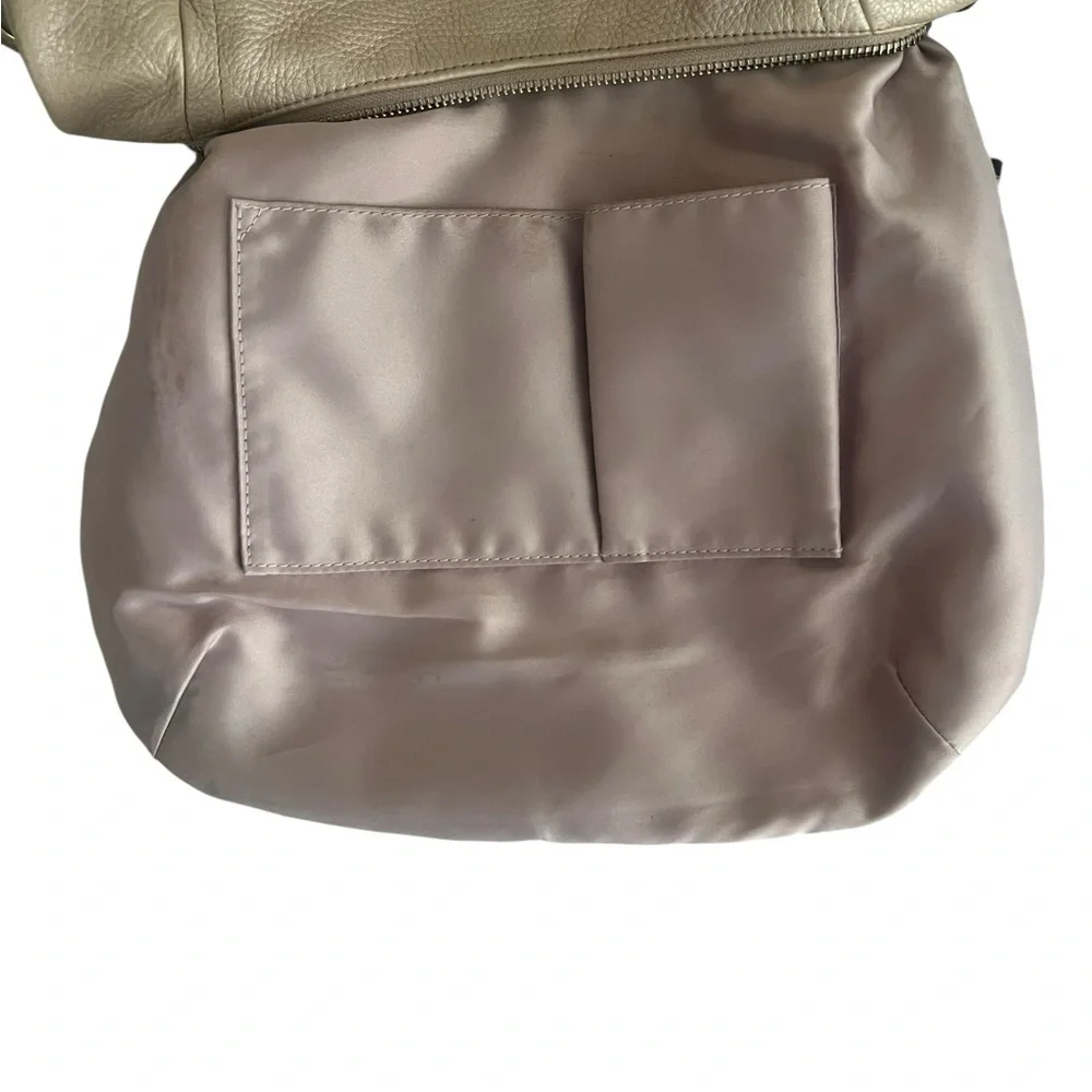 Coach Park Pebbled Leather Hobo Crossbody Bag Taupe Turnlock Flap Style 19303